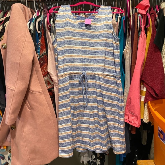 MARKET AND SPRUCE JANESSA DRAWSTRING KNIT DRESS WITH POCKETS - Picture 10 of 10